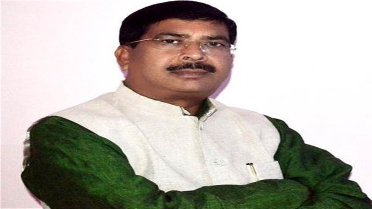aditya sahu demands chaibasa lathicharge probe