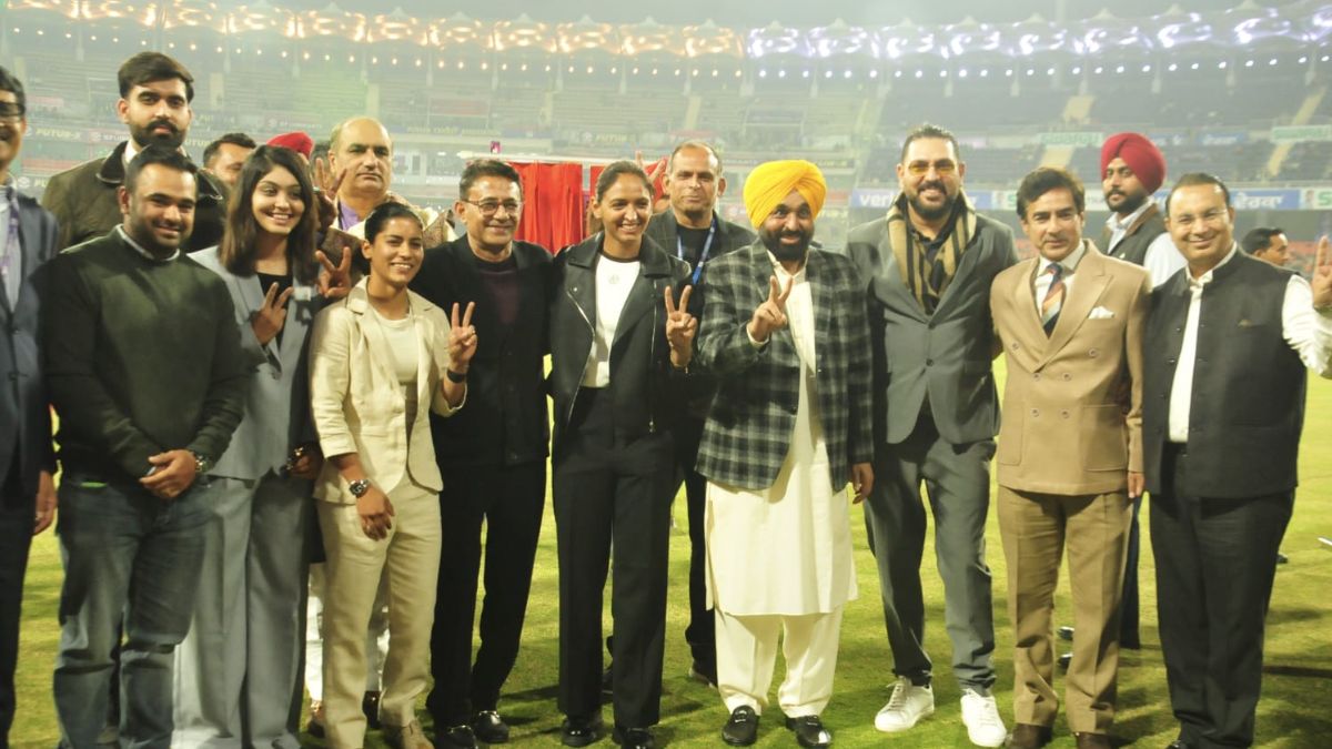 stands named yuvraj singh harmanpreet singh mullanpur stadium cm bhagwant mann honoured both players before ind sa match