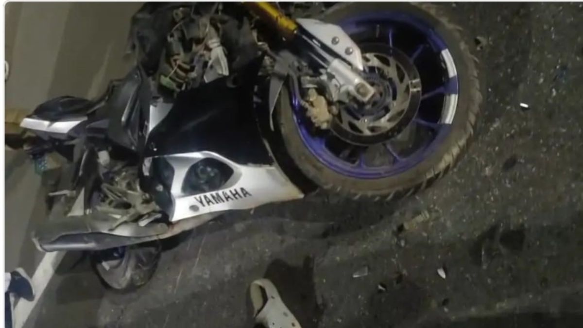 two friends killed in road accident on nh 20