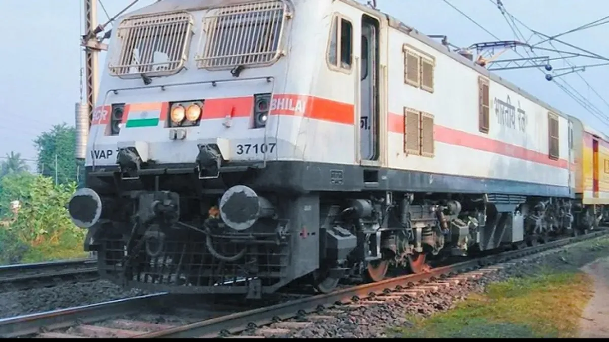 Rail Engine Cabin में 50° तापमान पर भी रहेगी ठंडक, गोमो में बड़ा नवाचार; नए साल में चालकों को मिलेगी राहत 
