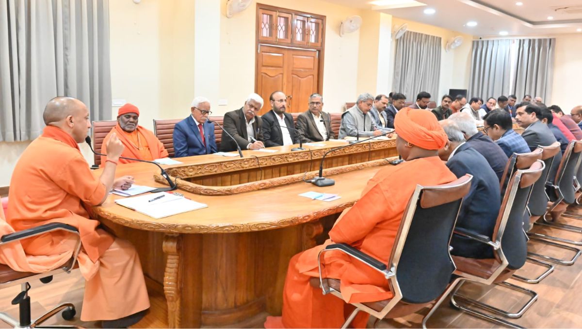 cm yogi vision 100 institutions by centenary year