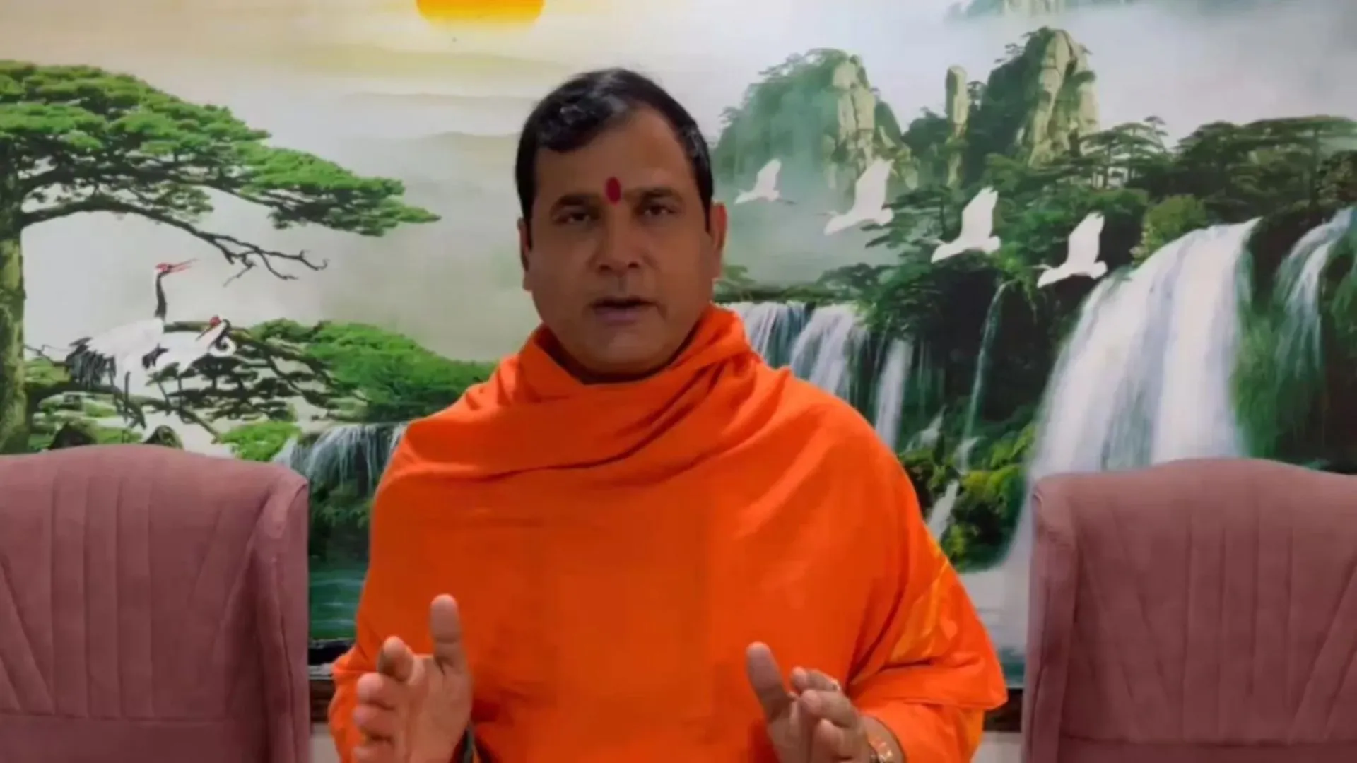 Ghaziabad News: विधायक नंद किशोर गुर्जर के खिलाफ आपत्तिजनक टिप्पणी, समर्थकों में भारी आक्रोश