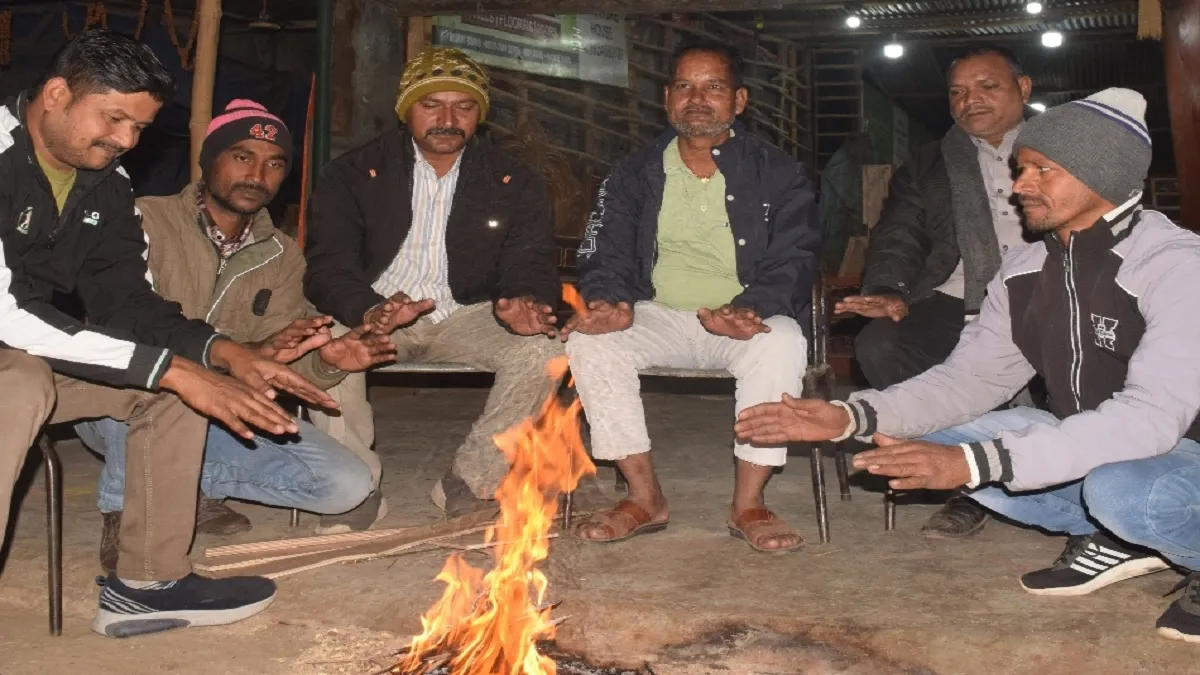Jharkhand Weather Today: बर्फीली हवाओं ने झारखंड में फैलाई सर्दी की लहर, पारा जमीन पर