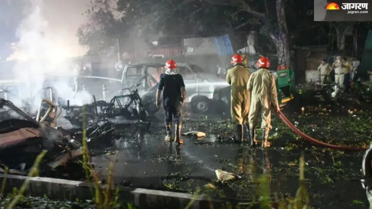 Delhi Blast: डाॅ. मल्ला का Voice Sample किया रिकॉर्ड, 3 डॉक्टर और मौलवी 12 दिन की न्यायिक हिरासत में भेजे
