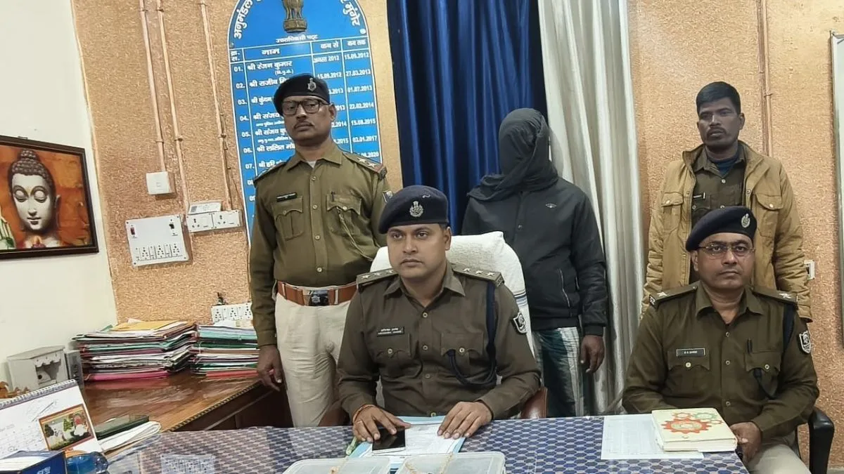 मुंगेर में पुलिस-एसटीएफ की संयुक्त कार्रवाई में पकड़ी गई मिनीगन फैक्ट्री, एक गिरफ्तार और 3 फरार
