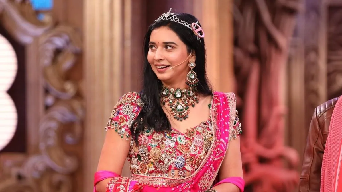 Bigg Boss 19: धर्म की बात आई तो भड़क गई Tanya Mittal, कहा- 'बाकी चीजों पर बोलो लेकिन मेरी आस्था...'
