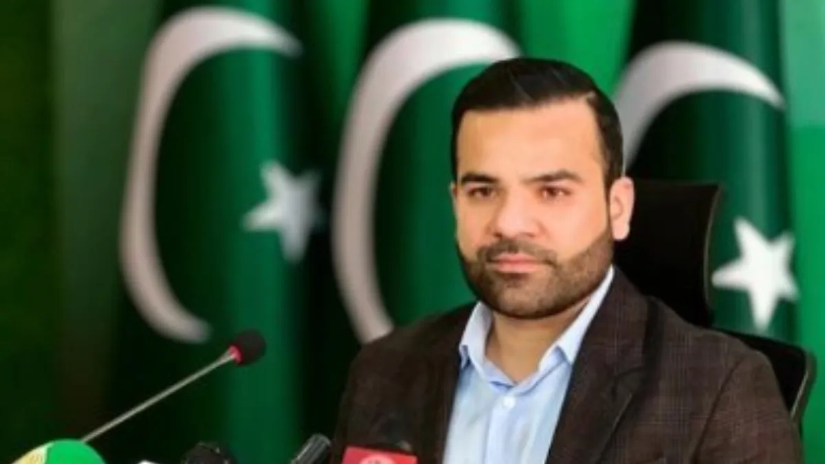 'सहयोग नहीं किया तो कर देंगे बैन', सोशल मीडिया पर पाबंदी लगाने की तैयारी में पाकिस्तान सरकार