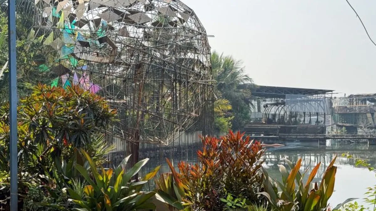 रोमियो लेन क्लब में एक और कांड! महिला का आरोप- चेयर हटाने पर बाउंसरों ने की थी पिटाई रोमियो लेन क्लब में एक और कांड! महिला का आरोप- चेयर हटाने पर बाउंसरों ने की थी पिटाई