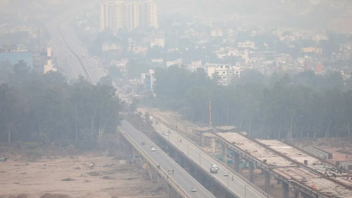 पहाड़ों पर बारिश से मैदानी इलाकों में बढ़ेगी ठिठुरन, दिल्ली-यूपी समेत 15 राज्यों में शीतलहर का अलर्ट