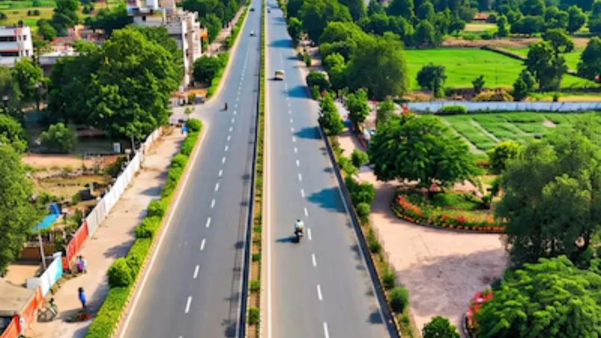 नोएडा के 2200 किसानों की बदलेगी किस्मत! इन इलाकों में 6 महीने में तैयार होंगी चौड़ी सड़कें-फुटपाथ