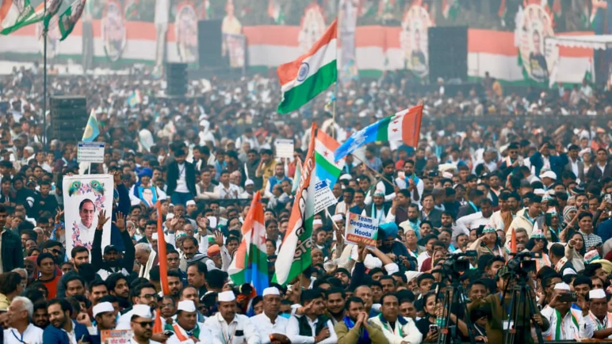 https://www.jagranimages.com/images/2025/12/14/article/image/Cong-Rally-IncIndia-1765716041512.jpg