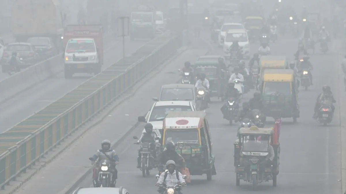 गाजियाबाद में ग्रेप का चौथा चरण लागू, पालन दूसरे चरण की पाबंदियों का भी नहीं हो रहा
