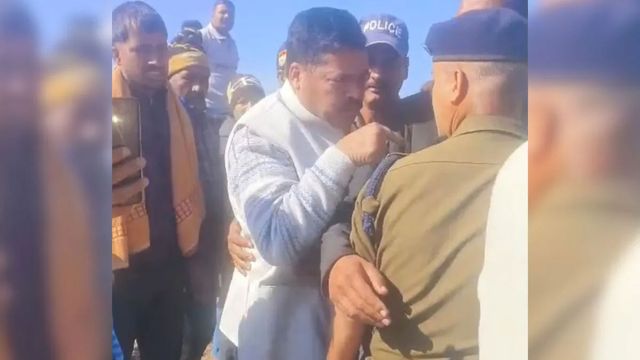 Uttarakhand: अपने क्षेत्र में पहुंचे विधायक जी, ग्रामीणों ने लगाए 'गो बैक' के नारे