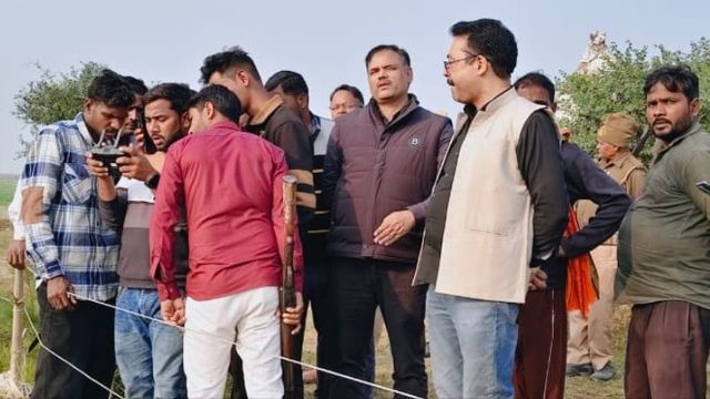छह भेड़िये मारे जाने के बाद भी ग्रामीणों में दहशत बरकरार, 32 टीमें चला रही सर्च अभियान
