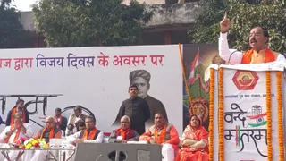 वंदे मातरम की 150वीं वर्षगांठ पर प्रयागराज के भारत स्काउट एंड गाइड इंटर कालेज में आयोजित विजय दिवस कार्यक्रम को संबोधित करते उप मुख्यमंत्री केशव प्रसाद मौर्य। जागरण