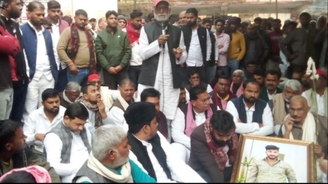 'उनके घर पर कब चलेगा बुलडोजर?', बलिया गोलीकांड में भाई की हत्या के बाद बहन ने उठाए सवाल
