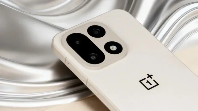 oneplus 15 gets discount before the oneplus 15r launch lower price during oneplus community sale