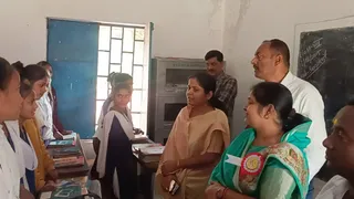 कक्षा 8 के बच्चे नहीं बता सके सेवन-सिक्स के स्पेलिंग