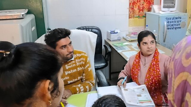 Anti-Rabies Serum: मुरादाबाद जिला अस्पताल में 'जीवन रक्षक' सीरम खत्म, कुत्ते के काटने के बाद मरीजों की जान सांसत में
