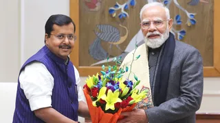 भाजपा के नए राष्ट्रीय कार्यकारी अध्यक्ष नितिन नवीन से मिले पीएम मोदी (फोटो- एक्स)