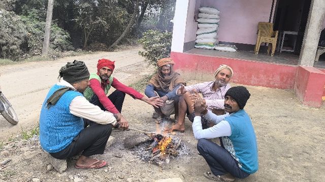 पछुआ हवा ने बढ़ाई कनकनी, दिनभर सूर्यदेव के नहीं हुए दर्शन