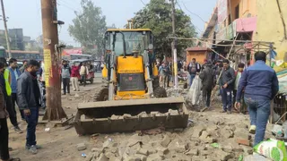अतिक्रमण हटाओ अभियान।