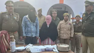 पुलिस की गिरफ्त में आरोपित।
