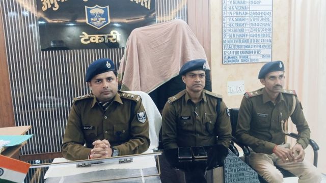 गया में फर्जी डीटीओ बनकर लूट: व्यापारी से 10 हजार छीने, पुलिस ने ईएसआई समेत 3 लोगों को किया गिरफ्तार
