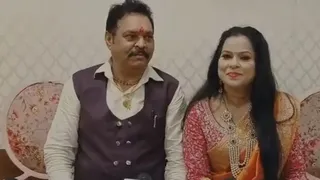 पूर्व विधायक सुरेश राठौर और उर्मिला सनावर।