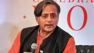 शशि थरूर