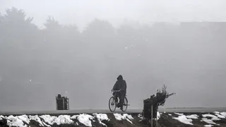 उत्तर भारत में घने कोहरे का कहर: कई राज्यों में येलो अलर्ट (फोटो- एएनआई)
