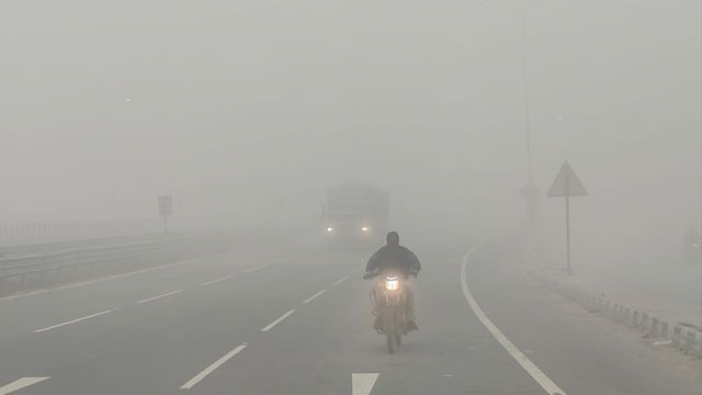 रायबरेली में सर्द हवाओं से दिन में गलन का असर, तीन दिनों तक तापमान में दर्ज की जाएगी गिरावट