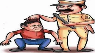 प्रयागराज के नैनी स्थित एडीए कालोनी में रहने वाले बिजली विभाग के अधिकारी के घर में लाखों की चोरी हुई, एक आरोपित पकड़ा गया।