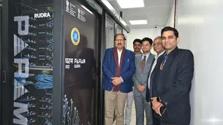 इलेक्ट्रानिक्स एवं सूचना प्रौद्योगिकी मंत्रालय के अतिरिक्त सचिव अमितेश कुमार सिन्हा, आइआइटी पटना के निदेशक प्रो. टीएन सिंह व अन्य। सौ: आइआइटी।