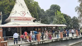 नववर्ष के स्वागत को तैयार जंगलीनाथ और डुमरेजिन मंदिर