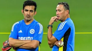 Gautam Gambhir की कुर्सी पर मंडराया संकट! BCCI और वीवीएस लक्ष्मण की 'सीक्रेट मुलाकात' पर बड़ा खुलासा
