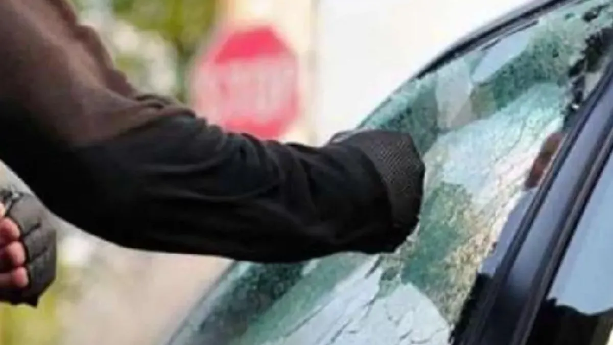 लिफ्ट देने के बाद युवकों ने की मारपीट, फरीदाबाद में कार छीनकर हुए फरार
