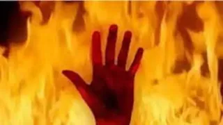 प्रतापगढ़ में प्रेम प्रसंग को लेकर एक युवक ने युवती के घर के सामने आत्मदाह का प्रयास किया।