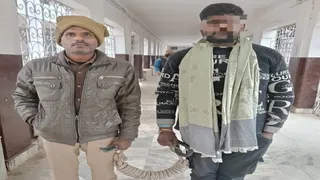 पुलिस हिरासत में बदमाश प्रवीण कुमार साह। जागरण