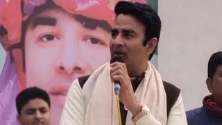 मेरठ में जनसभा को संबोधित करते संगीत सोम