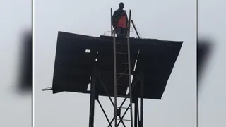 पानी की टंकी पर चढ़ा पिनौनी का युवक