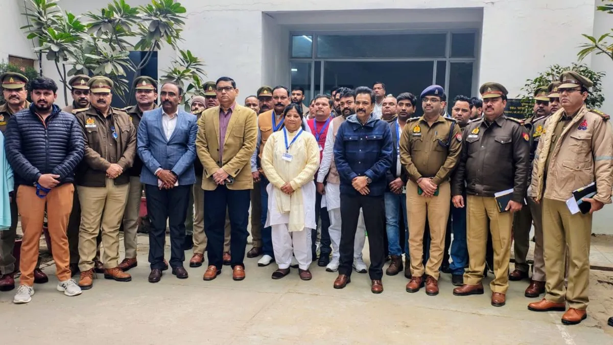 ITMS से गाजियाबाद में सुधरेगी ट्रैफिक व्यवस्था, नियम तोड़ने पर अपने आप होगा चालान
