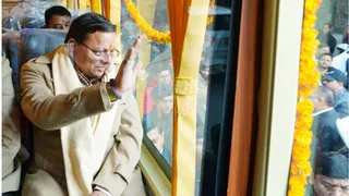 मुख्यमंत्री कैम्प कार्यालय से मुख्यमंत्री ने किया फ्लैग ऑफ