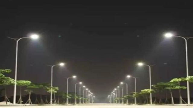 परवलपुर नगर पंचायत में लगेंगी 750 नई स्ट्रीट लाइटें, बोर्ड से मिली स्वीकृति
