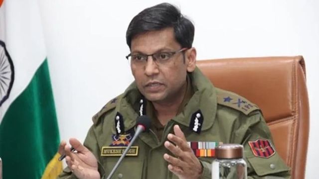 बेगूसराय के लाल मुकेश सिंह बने लद्दाख के डीजीपी, गांव में खुशी का माहौल; मिल चुका है वीरता पुरस्कार
