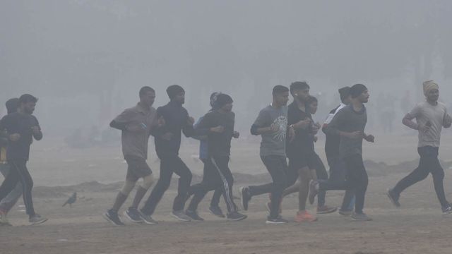पटना के स्कूलों में अब 8वीं तक की कक्षाओं पर प्रतिबंध, एक दिन में ही DM ने बदला आदेश