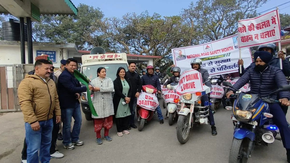 '101 दुर्घटनाओं में 63 मौतें', सिरमौर में सड़क सुरक्षा अभियान का आगाज, निकाली गई जागरूकता रैली