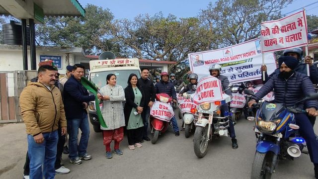 '101 दुर्घटनाओं में 63 मौतें', सिरमौर में सड़क सुरक्षा अभियान का आगाज, निकाली गई जागरूकता रैली
