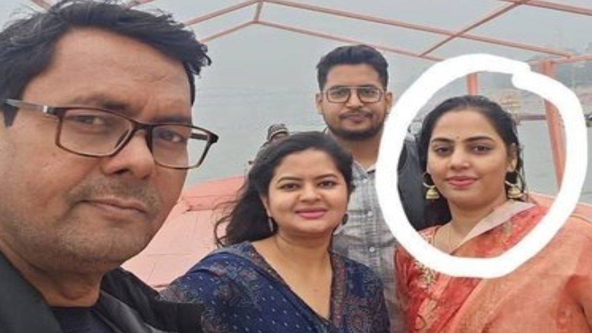 VIDEO : वाराणसी में सॉफ्टवेयर इंजीनियर अंकिता खुद फोन छीनने वाले के घर आधी रात जा पहुंचीं, पुल‍िस की भूम‍िका पर उठे गंभीर सवाल
