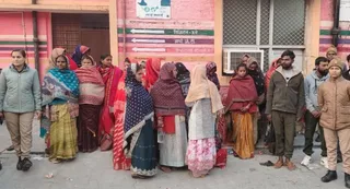 रामगढ़ताल थाना पुलिस की गिरफ्त में आरोपित महिलाएं : सौ. इंटरनेट मीडिया